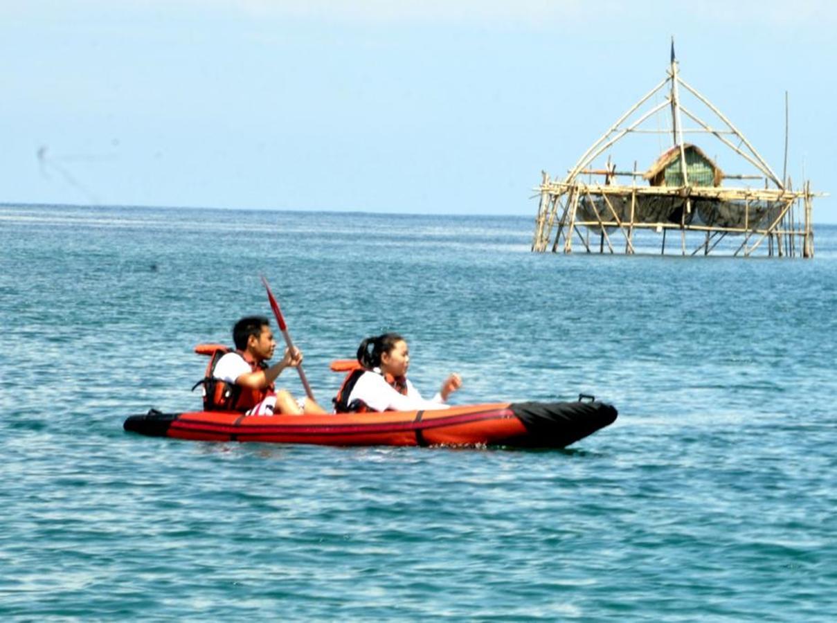 Ujunggenteng Turtle Beach Hotel المظهر الخارجي الصورة