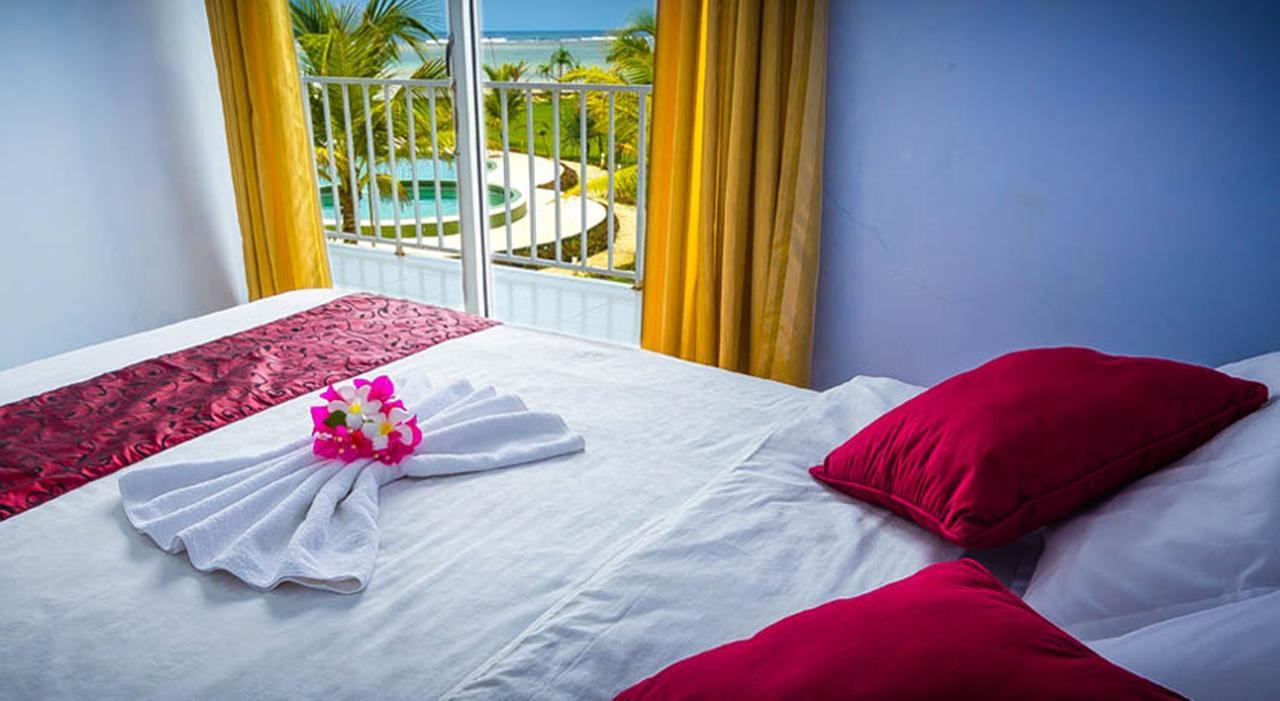 Ujunggenteng Turtle Beach Hotel الغرفة الصورة
