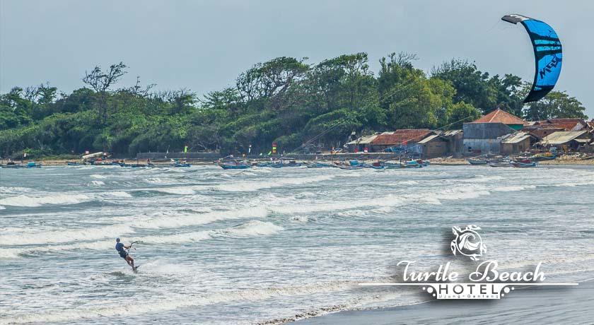 Ujunggenteng Turtle Beach Hotel المظهر الخارجي الصورة