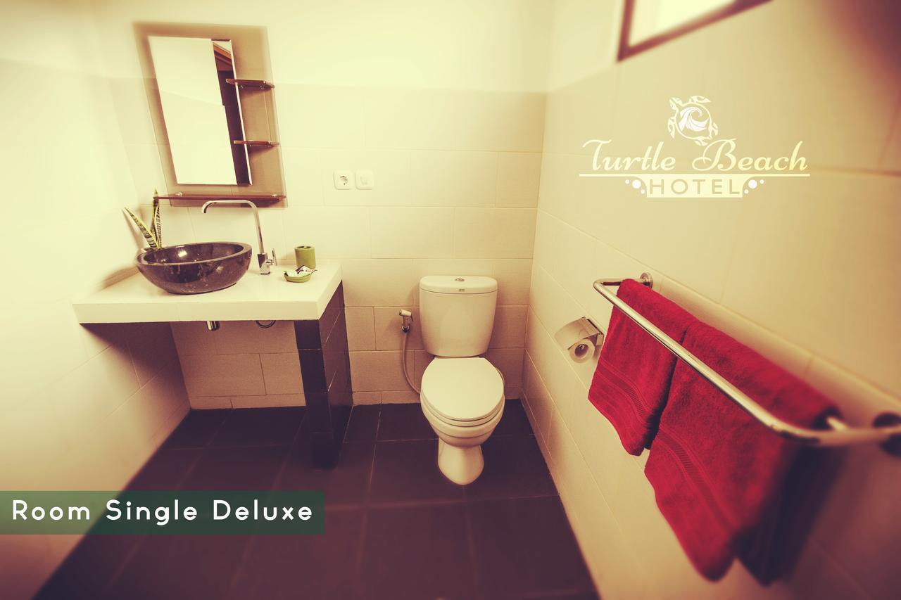 Ujunggenteng Turtle Beach Hotel المظهر الخارجي الصورة